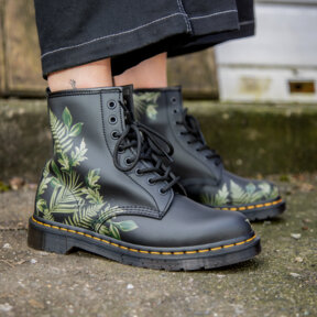 Dr Martens 1460 Evergreen Genix Boots (Black)