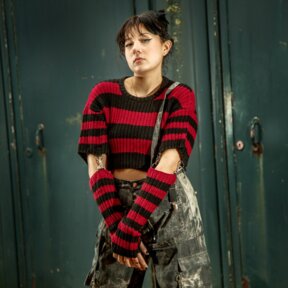 Heartless Isadora Jumper (Black/Red)